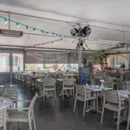 Les Peupliers * Hyères