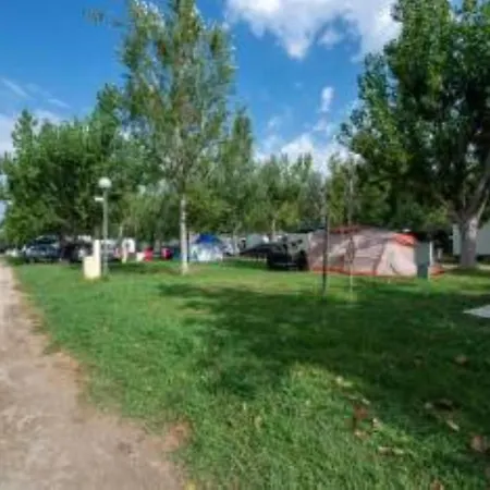 Les Peupliers 营地 耶尔