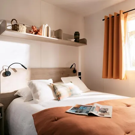 Les Peupliers * 耶尔