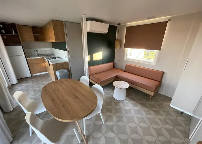 Campsite Les Peupliers *